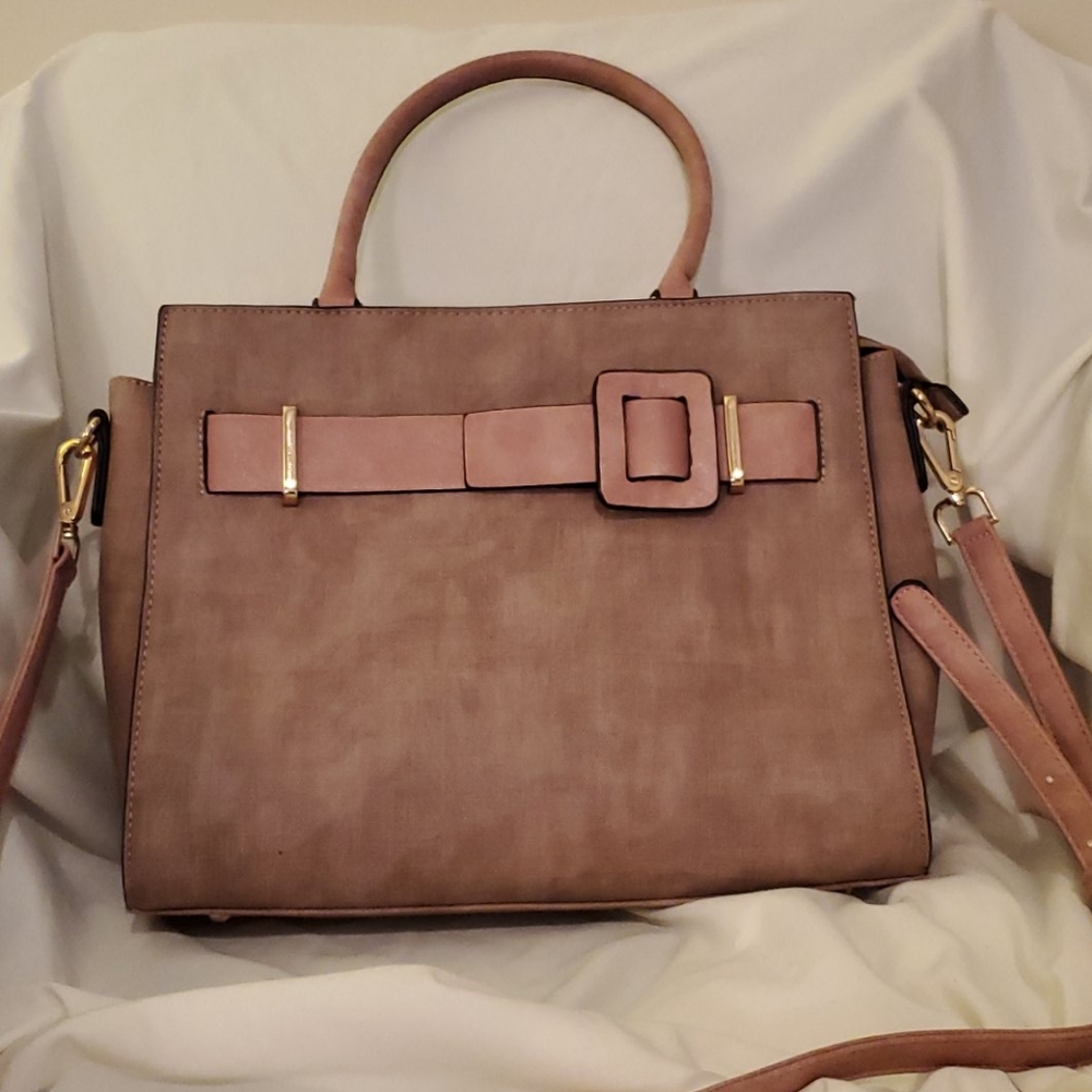 Buckle Embellished Purse.